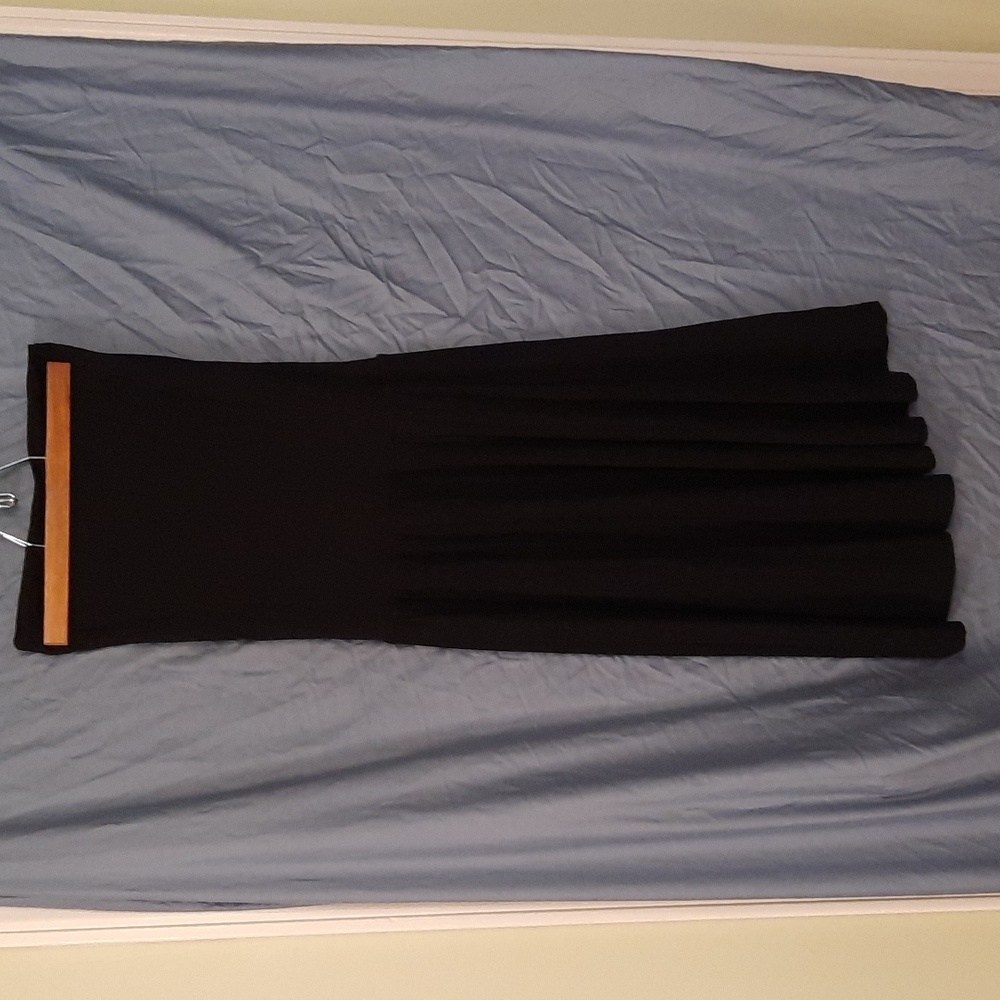 Strapless Med stretchy black dress or skirt